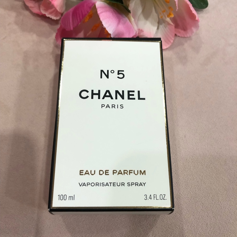 CHANEL empty perfume box